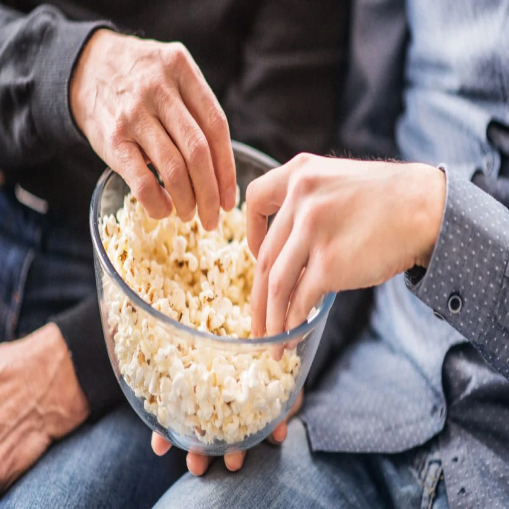 Alimentos las palomitas de maiz son un tentempie muy saludable
